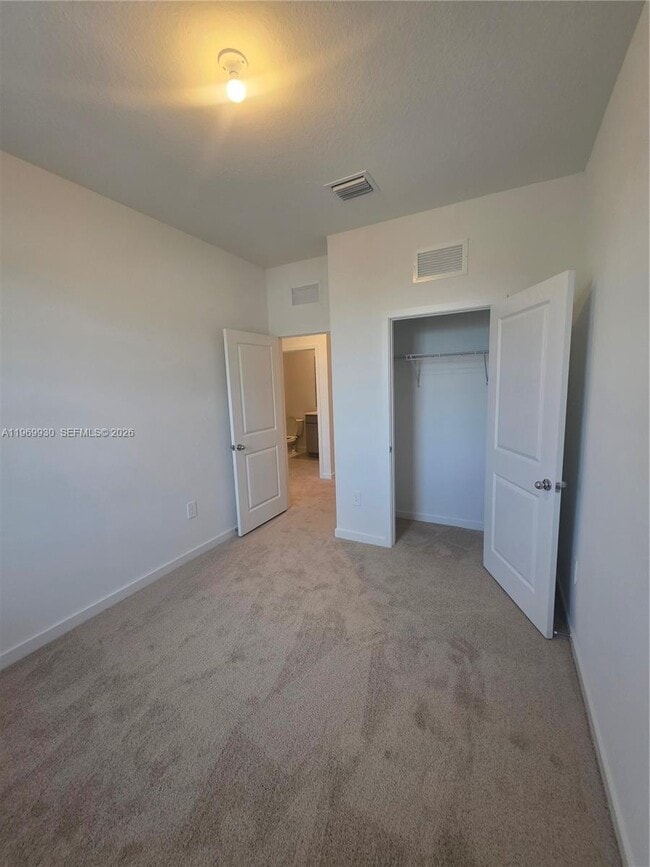 Building Photo - 1114 SW 9th Ave