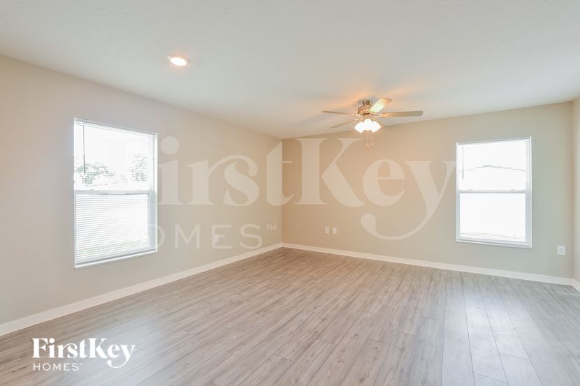 Building Photo - 437 Kensington View Dr