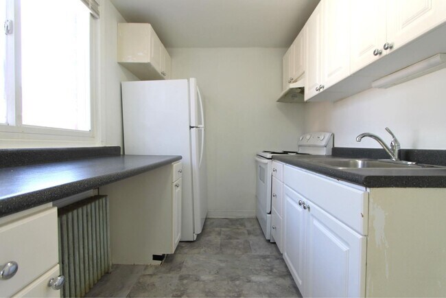 Building Photo - 6711 S Pleasant Pl