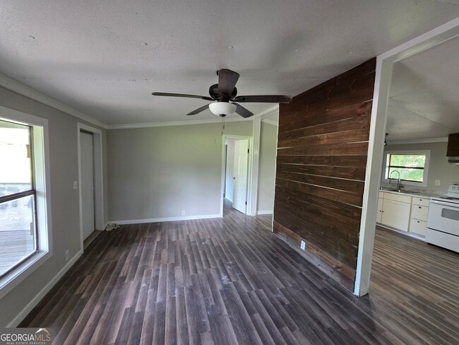 Building Photo - 1577 Corinth Poseyville Rd