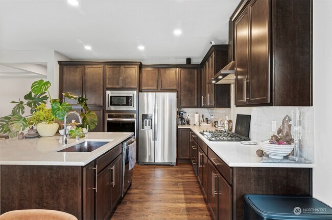 Building Photo - 2019 8th Pl