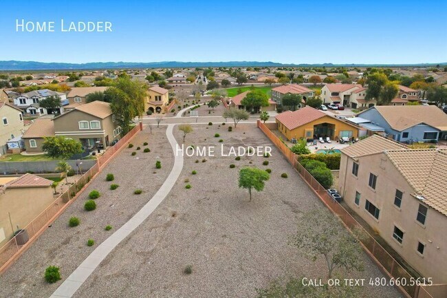 Building Photo - 4101 E Longhorn St