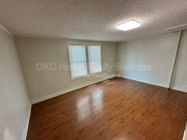 Building Photo - 2936 SW 50th St