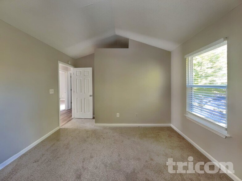 Building Photo - 2121 Serenity Dr NW