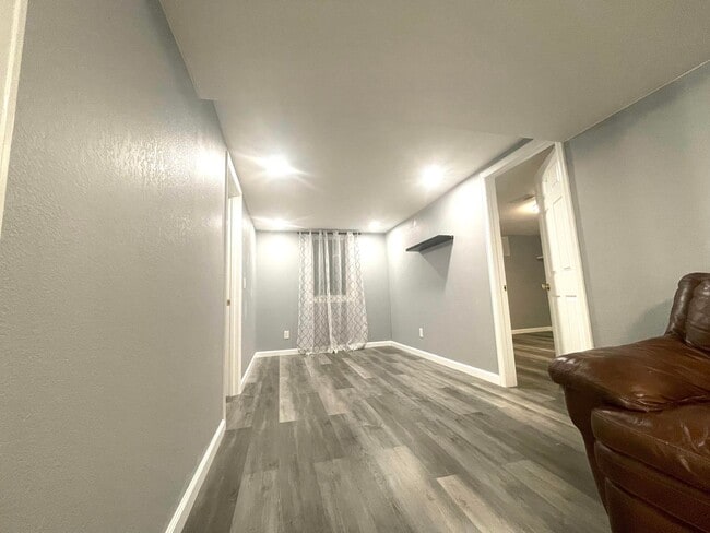 Building Photo - 1197 S Kendall Ct