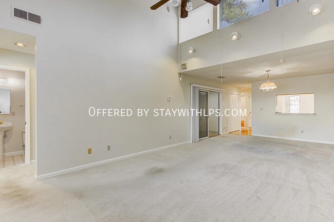 Building Photo - 5013 Scheibler Rd