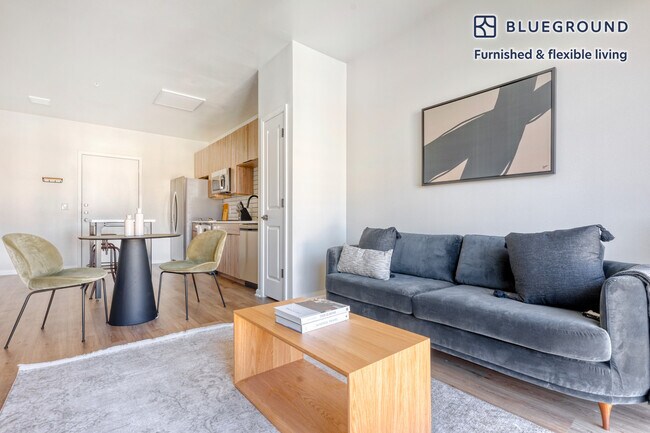 Building Photo - 3001 Esperanza Crossing