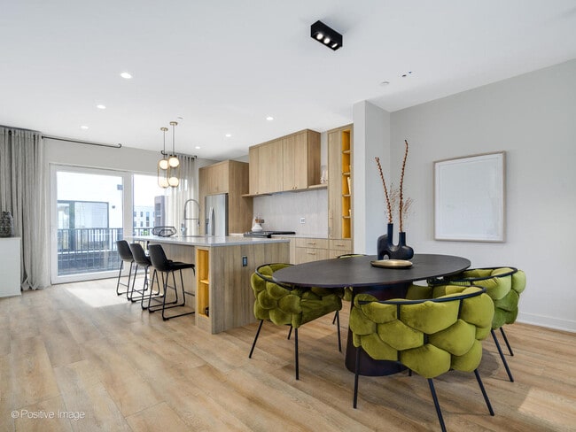 Building Photo - 3100 Birch Ln