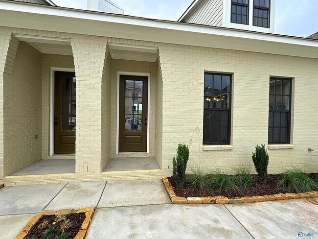 Building Photo - 106 Upperline St