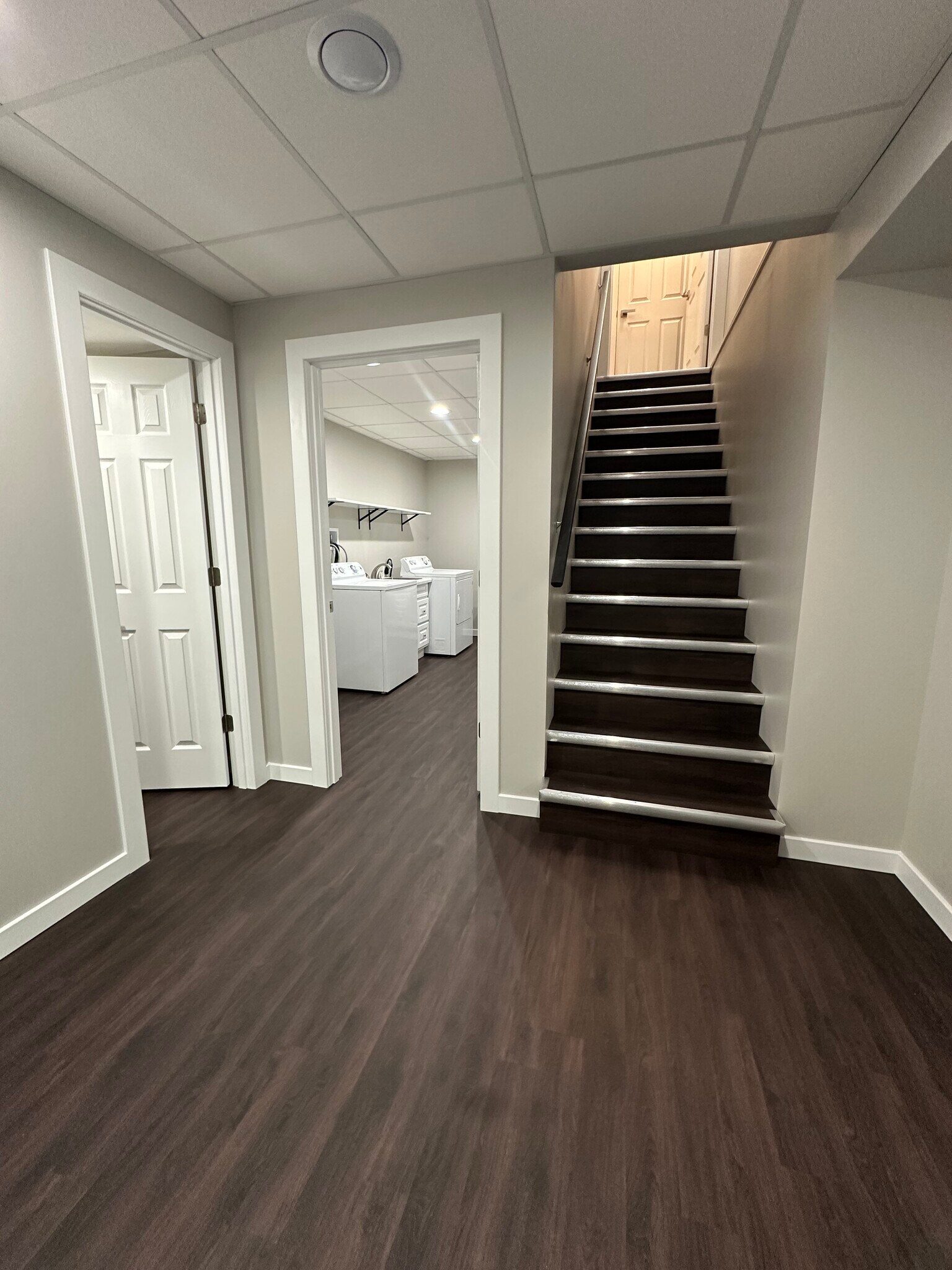 Building Photo - 2571 Woodmeadow Dr SE