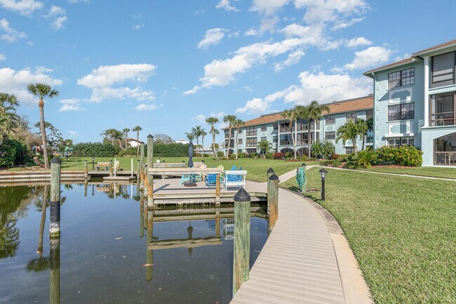 Building Photo - 2001 S Banana River Blvd
