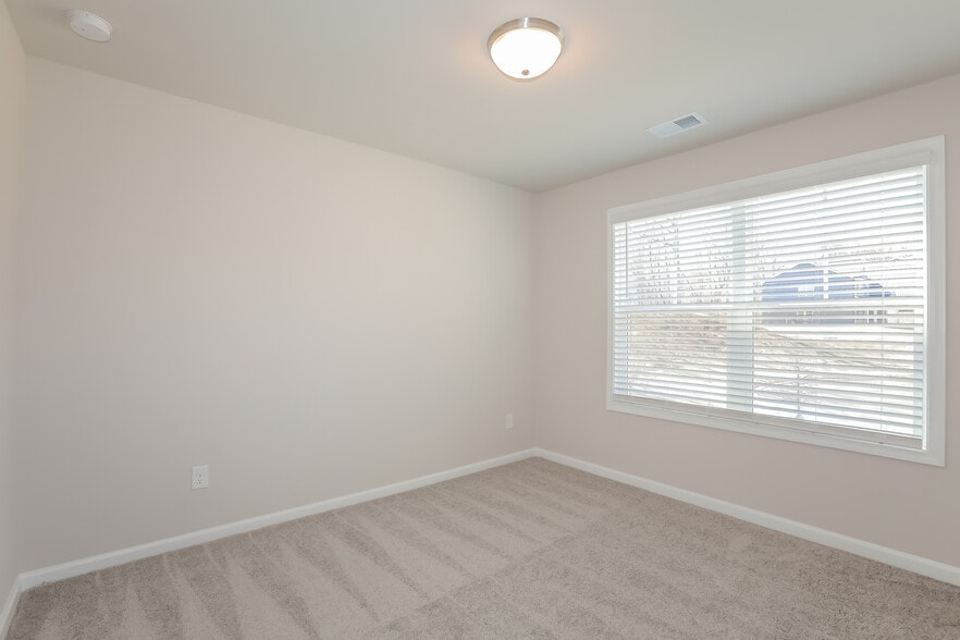 Building Photo - 3457 Sugarberry Dr