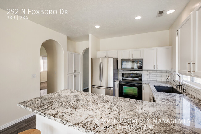 Building Photo - Upgraded 3-BD in North Salt Lake's Foxboro...