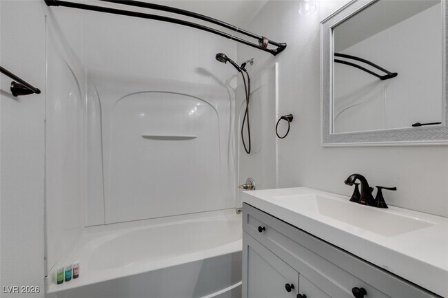 Building Photo - 6341 W Haleh Ave