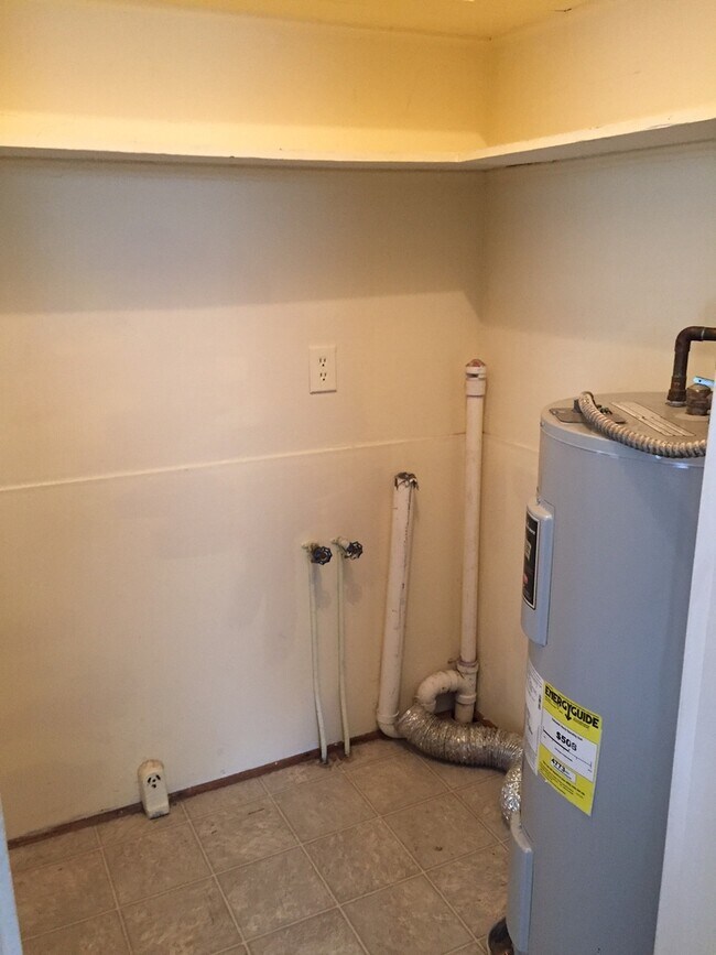 Building Photo - McCarty_Broad St Duplex_505-507