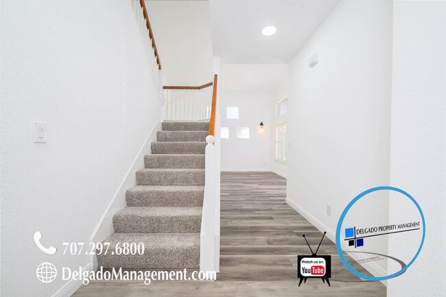 Building Photo - Large 3 bedroom home recently upgraded