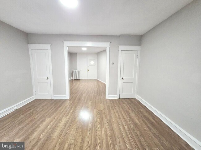 Primary Photo - 259 W Ruscomb St
