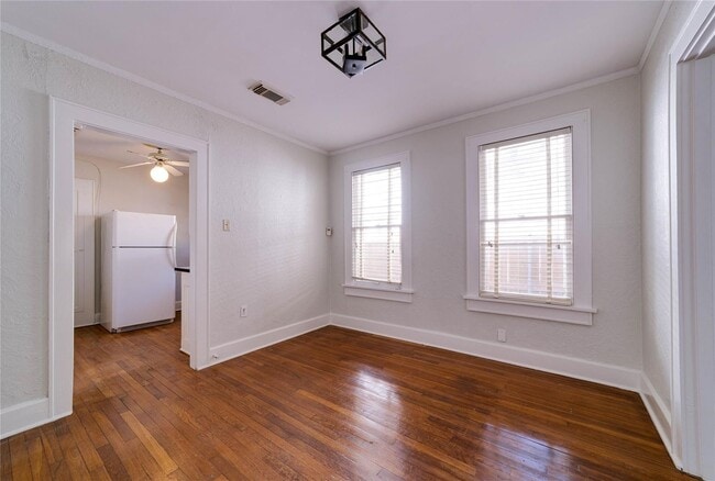 Building Photo - One side of Duplex Available- 2 Bedroom- 1 Bath Tudor Minutes from TCU- 76109