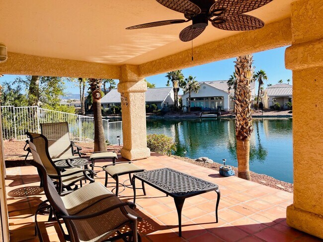 Building Photo - Fully Furnished Lakefront Short-Term Renta...