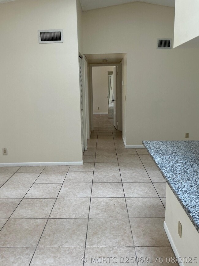 Building Photo - 2506 SE Anchorage Cove