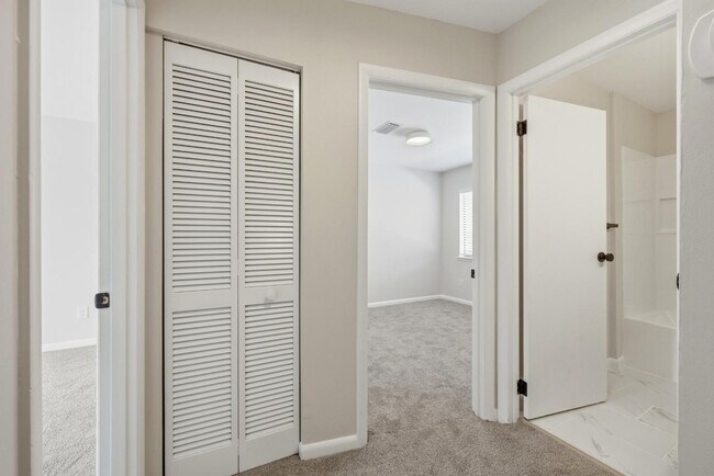 Building Photo - 1331 Cedar St