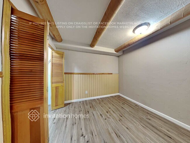 Building Photo - 3888 S Biscay St