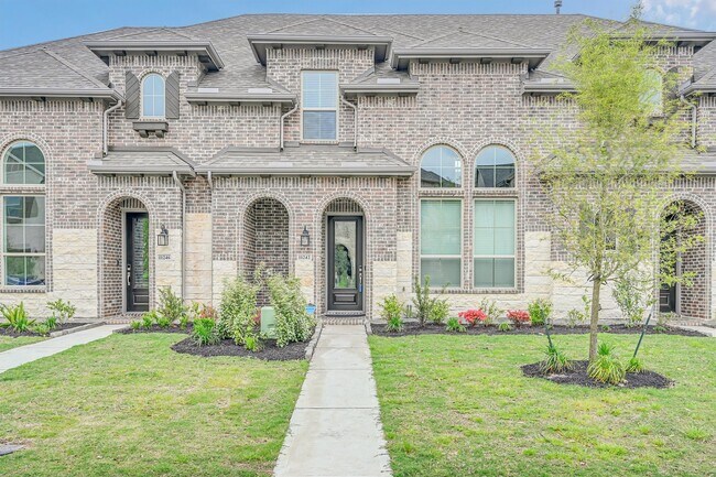 Primary Photo - 11242 Buchanan Cvs Ln