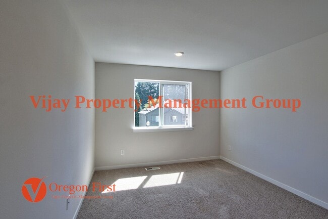 Building Photo - 6810 NE 16th Ave