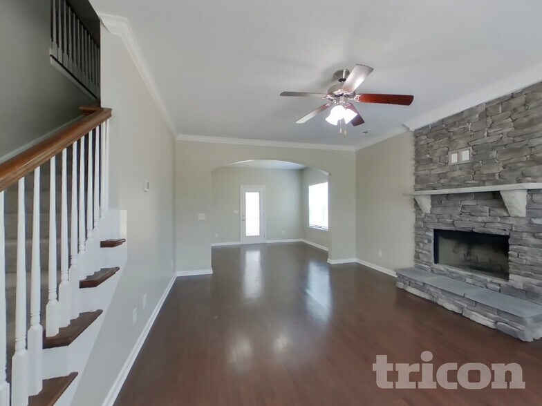 Building Photo - 7520 Spicer Ct