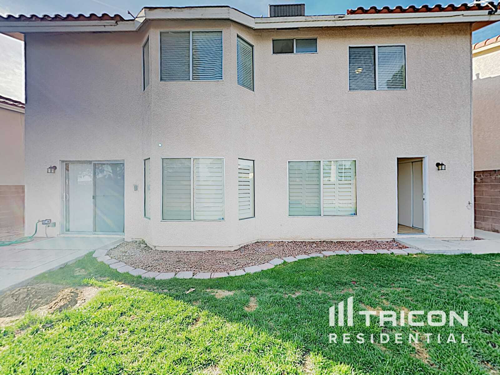 Building Photo - 1446 Lodgepole Dr