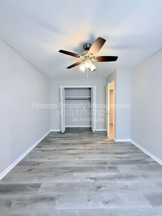 Building Photo - 5037 Top Cat Ct