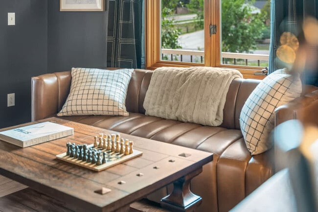 Building Photo - 7208 Secrest Ct