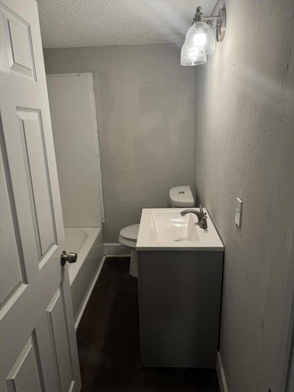 Building Photo - 1645 Blythe Ave SE