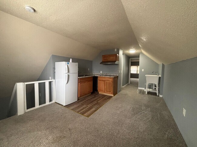 Building Photo - 8827 Park Heights Ave