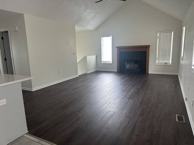 Building Photo - 3410 Augusta Dr