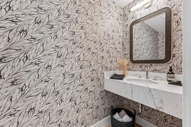 Building Photo - 1040 Biscayne Blvd