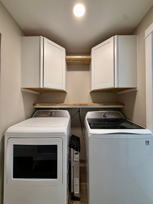 Building Photo - Two Bedroom Home in Muskegon