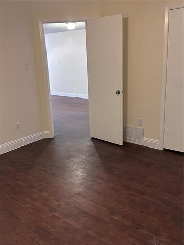 Building Photo - 605 McQueary St