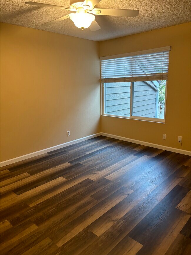 Bedroom - 1059 Shadowridge Dr