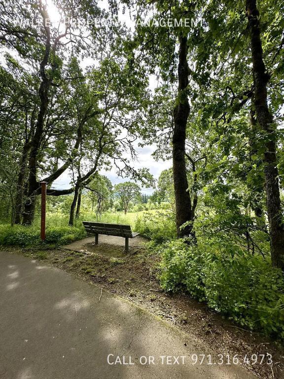 Building Photo - 1000 E Rork Ct