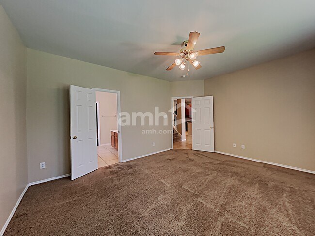 Building Photo - 26814 Sparrow Rdg