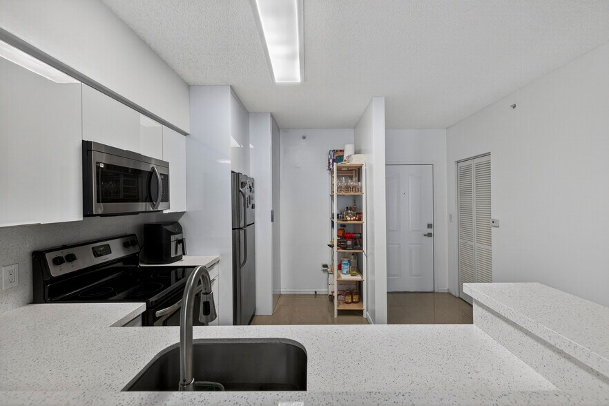 Building Photo - 5091 NW 7th St