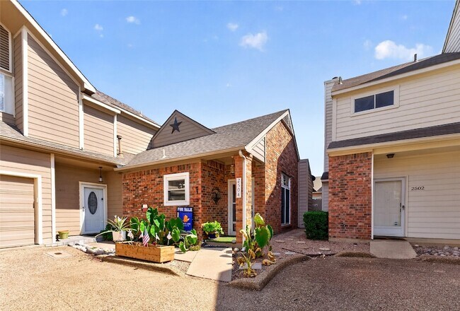 Building Photo - 2504 Orangegrove Cir