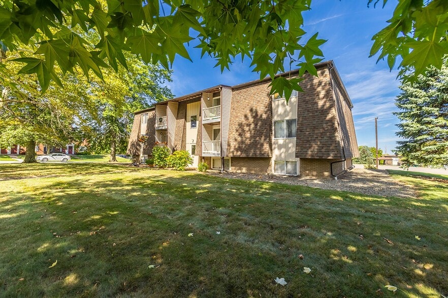 Building Photo - Alpine Village Apartments