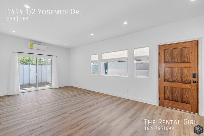 Building Photo - 1454 1/2 Yosemite Dr.-