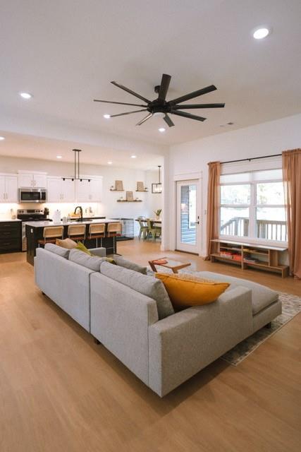 Building Photo - 3 Yardley Cir