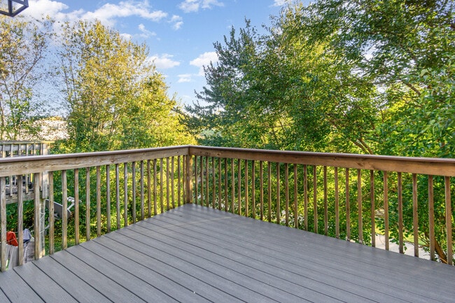 Building Photo - 306 Alex Ln