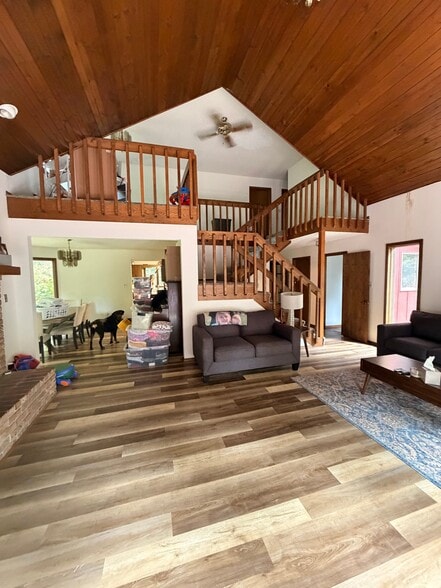 Building Photo - 5545 Chris Dr