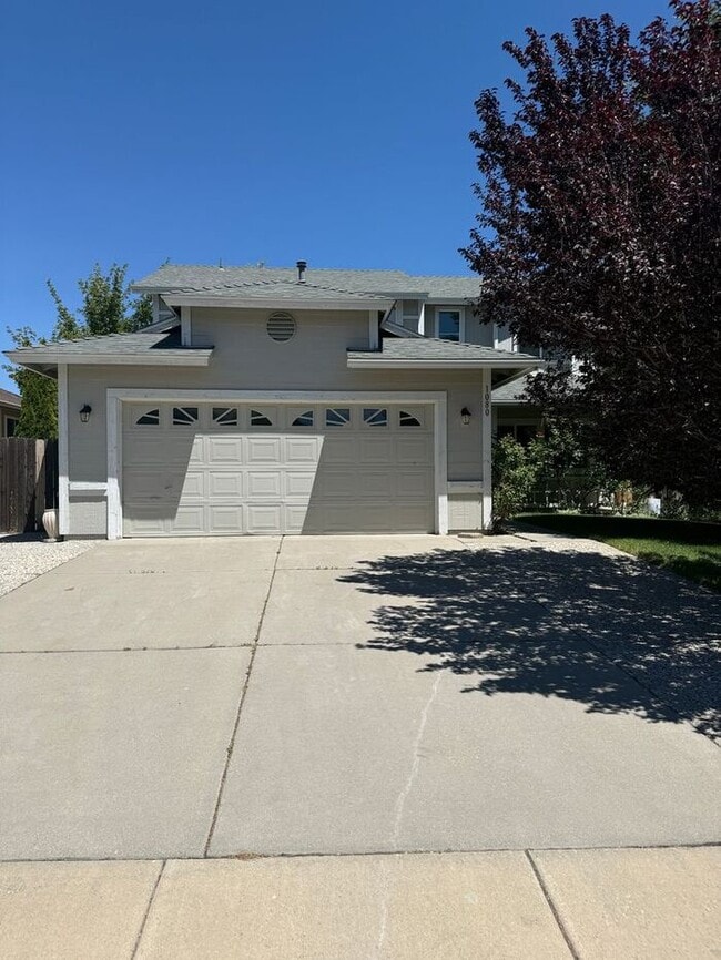 Building Photo - Spacious 3BR/2.5BA Home in Northwest Reno
