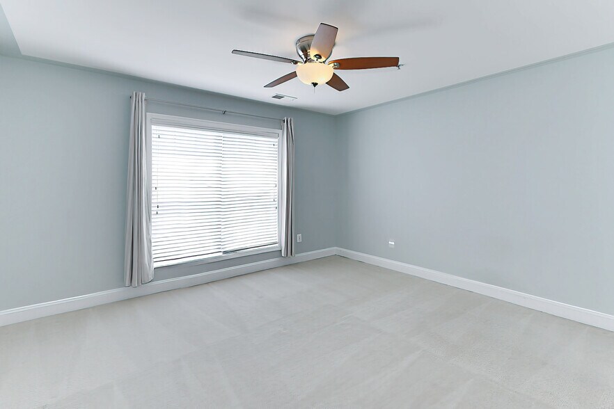 Primary Bedroom - 2022 N Culpeper St